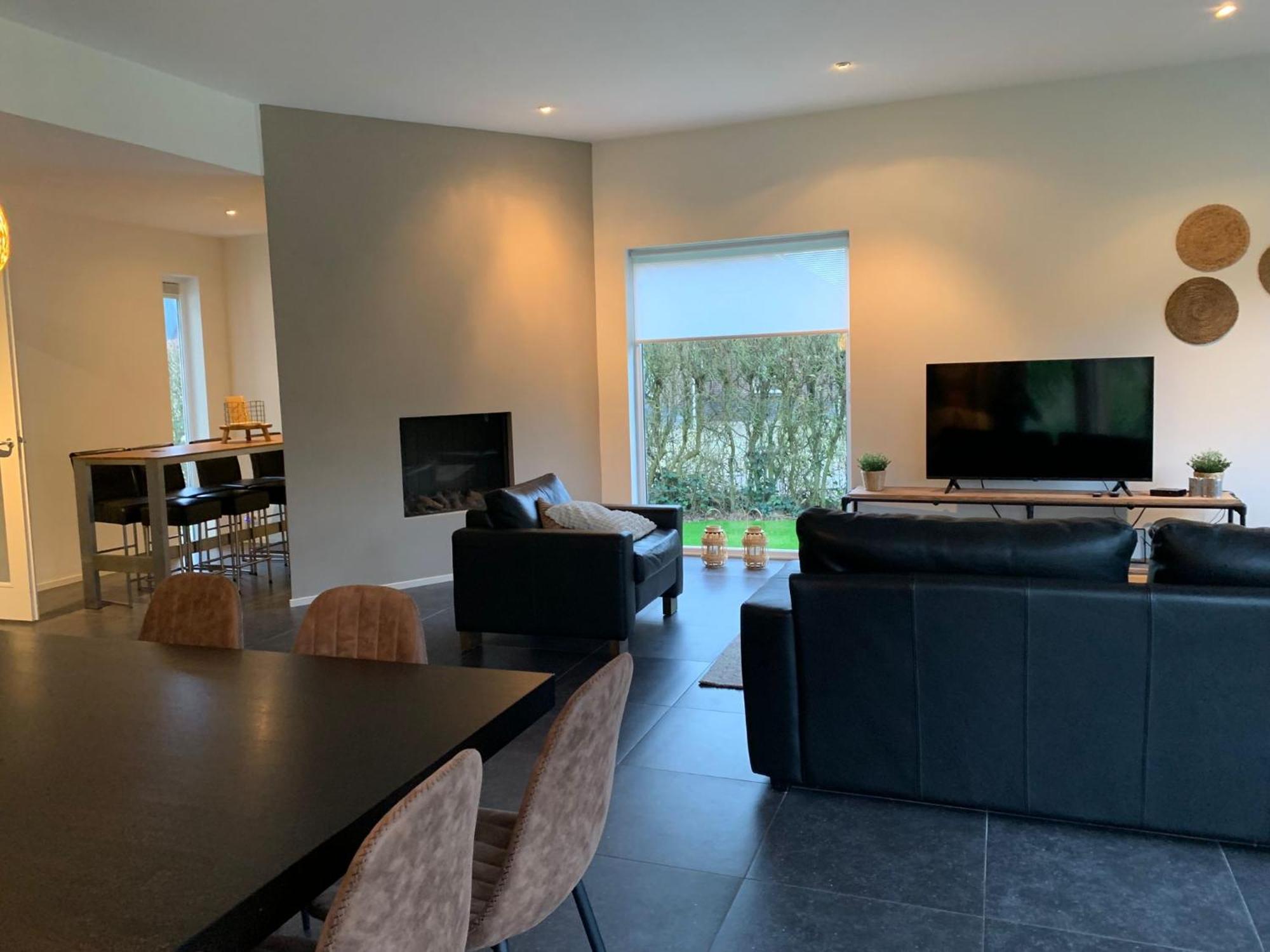 Villa Riverside Met Hottub, Eigen Aanlegsteiger, Zwemtrap, Trampoline En Kano'S Zeewolde Dış mekan fotoğraf